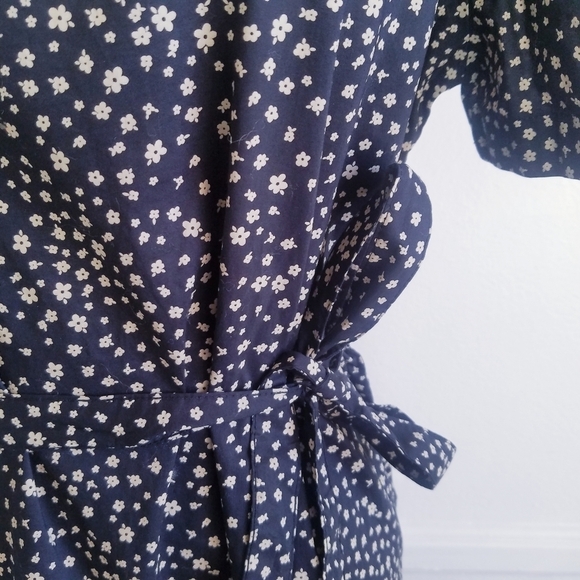 Levi's | Black Floral Midi Flare Dress M - Picture 8 of 15